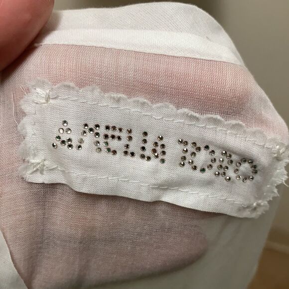 Amelia Toro White and Cream Dress Size 10 - Picture 2 of 7